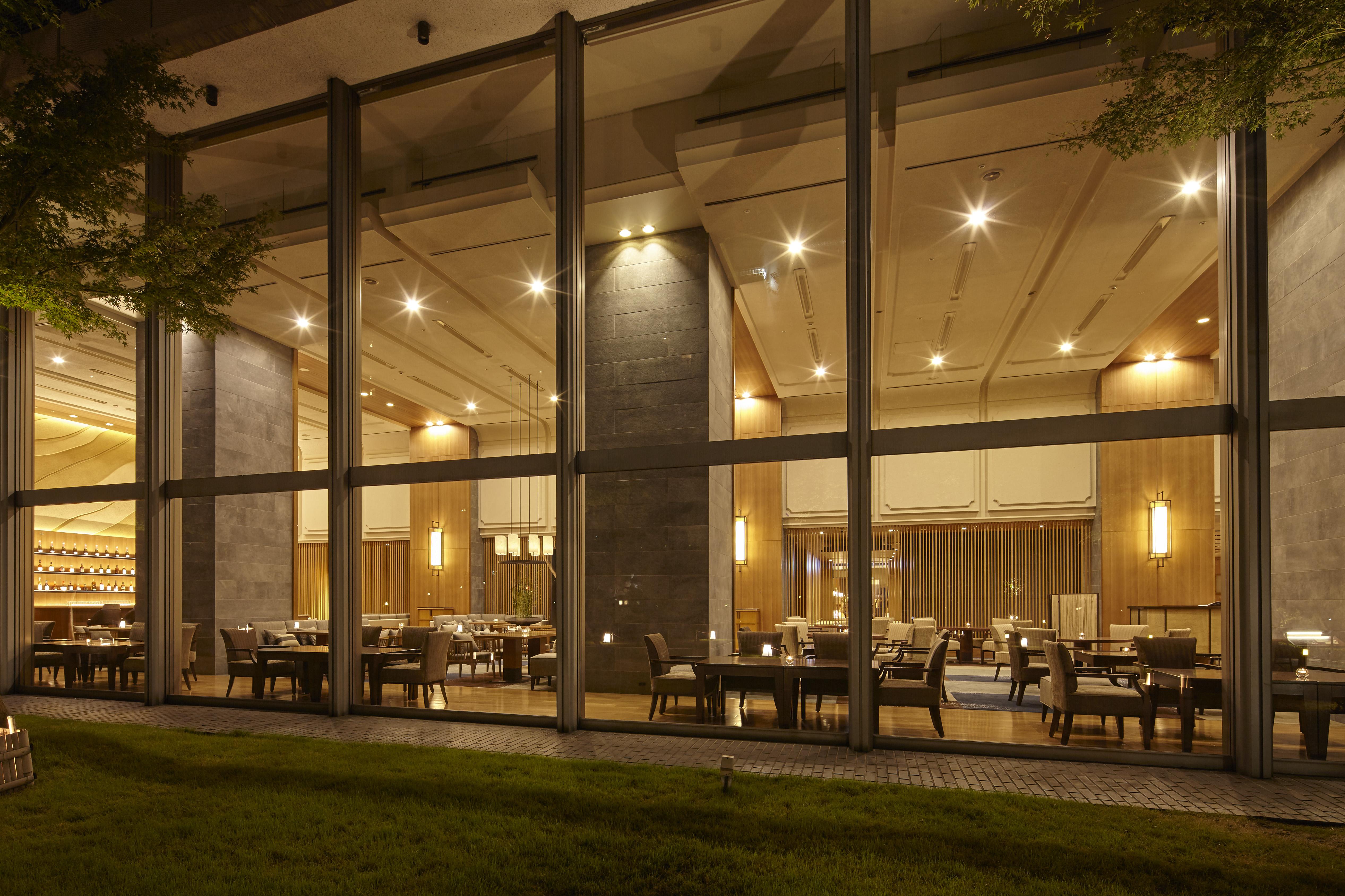 Grand Prince Hotel Takanawa Prefektura Tokio Exteriér fotografie The restaurant at night